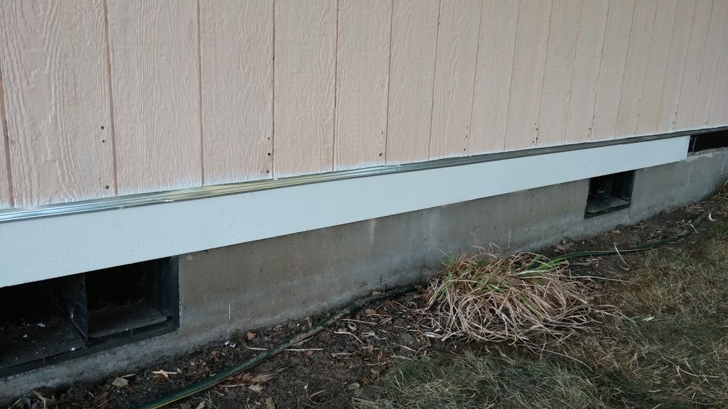 How to replace rotted T1-11 / LP siding with a belly band.